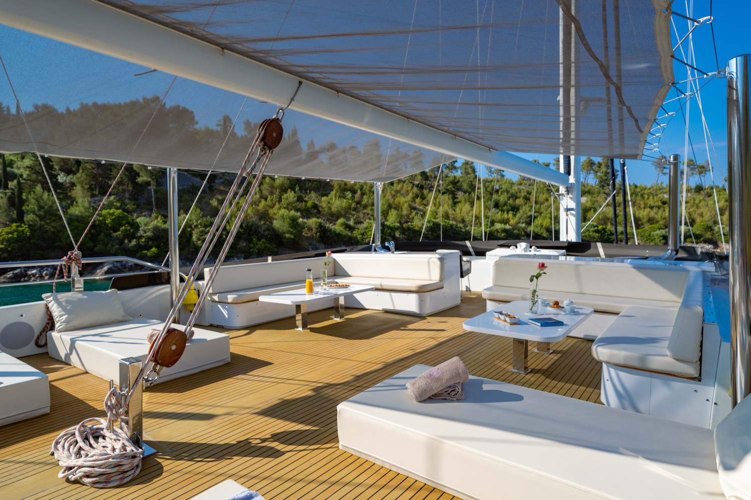 navilux yacht charter